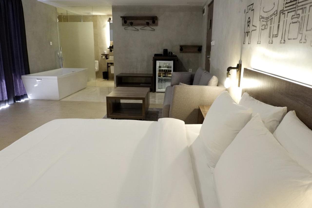 Red Planet Bay Hotel